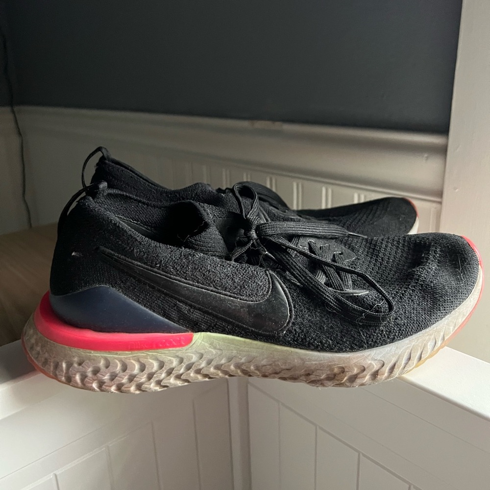 Nike Epic Flyknit React